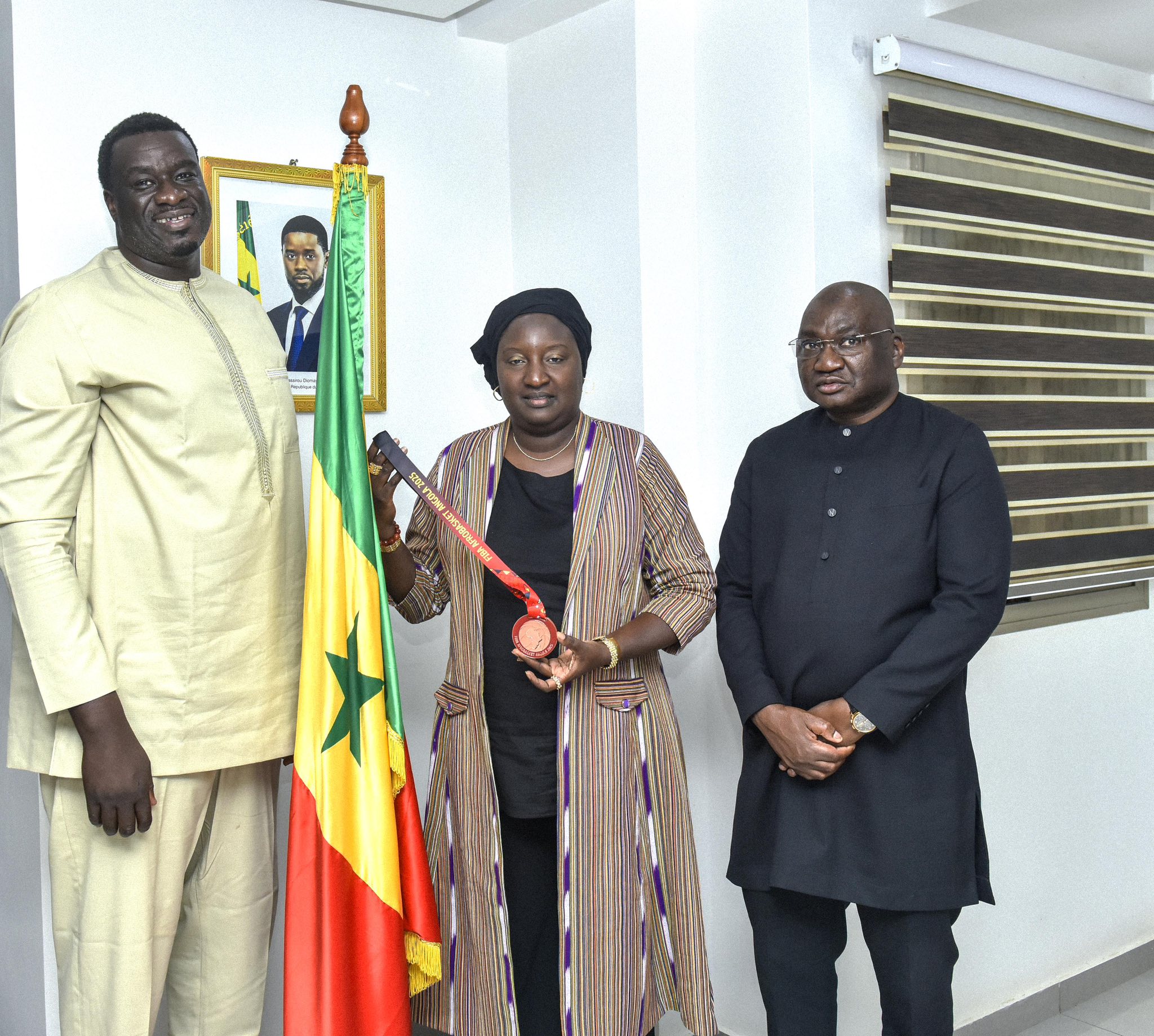 Afrobasket : Khady Diène Gaye salue la médaille de bronze des « Lions » et appelle à une évaluation sans complaisance