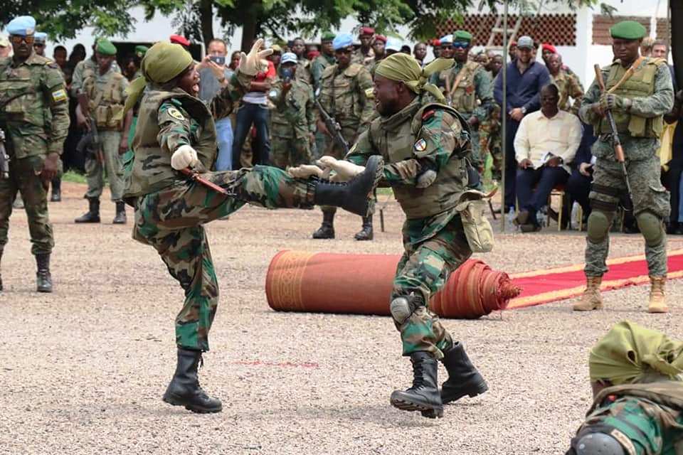 Centrafrique: des jeunes envoyés en formation militaire en Ouganda dans le cadre d’une coopération