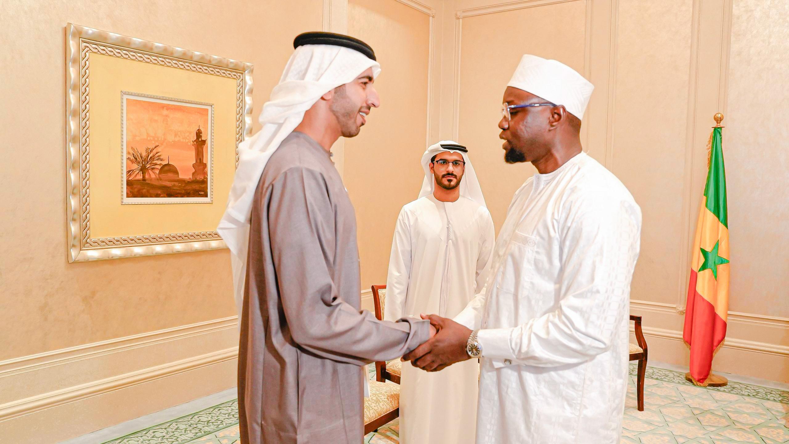 Émirats Arabes Unis : le Premier ministre Ousmane Sonko a accordé une audience à Sheikh Shakhboot Al Nahyan