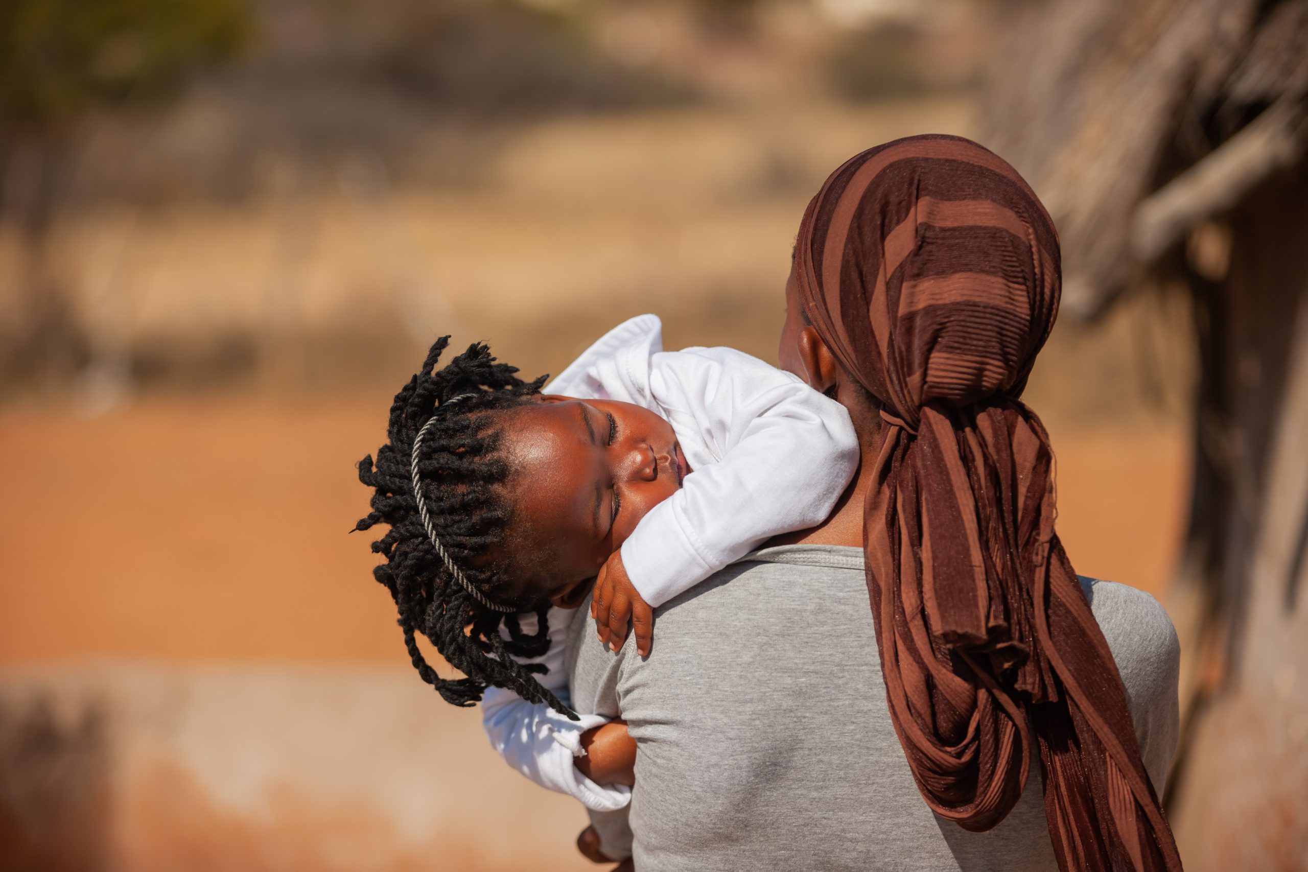 Adolescentes en Afrique :   34 % sont hors du système scolaire, selon un rapport alarmant