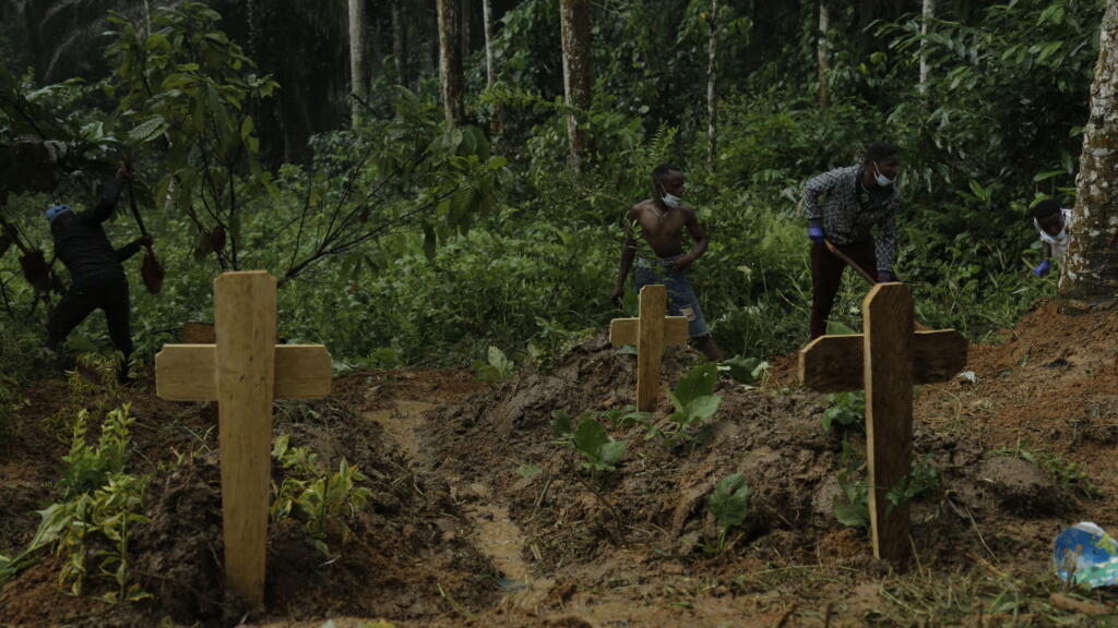 Est de la RDC: le bilan des massacres attribués au groupe ADF revu à la hausse, la colère monte dans le pays