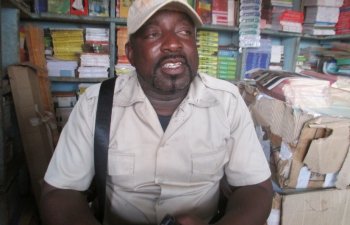 Burkina: Les libraires invitent le gouvernement à "revoir les textes du commerce" pour "soutenir les petits commerçants" (président, INTERVIEW)