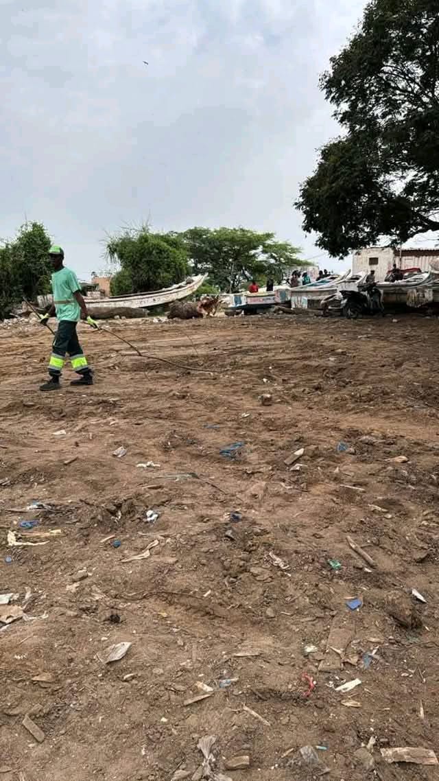 Place de Soumbédioune : le ministre Bamba Cissé lance l’offensive contre l’occupation anarchique de Dakar