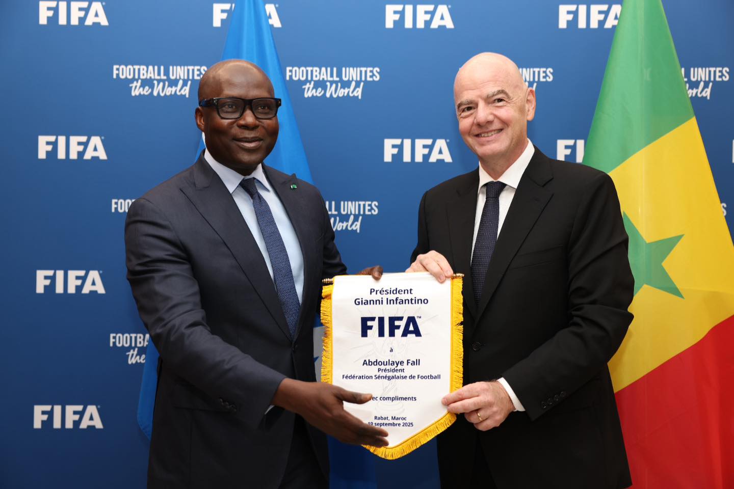 Maroc : Abdoulaye Fall échange avec Gianni Infantino sur le développement du football africain