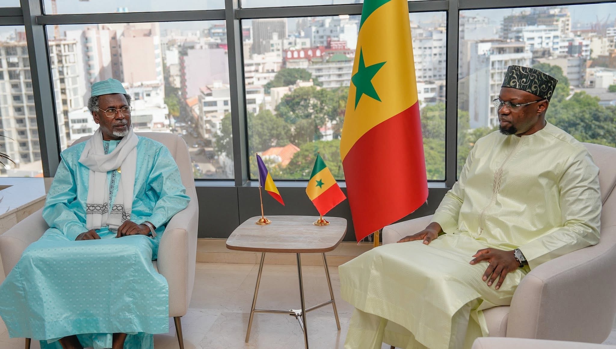 Coopération sénégalo-tchadienne : Ousmane Sonko reçoit le ministre d’État Tom ErdimI