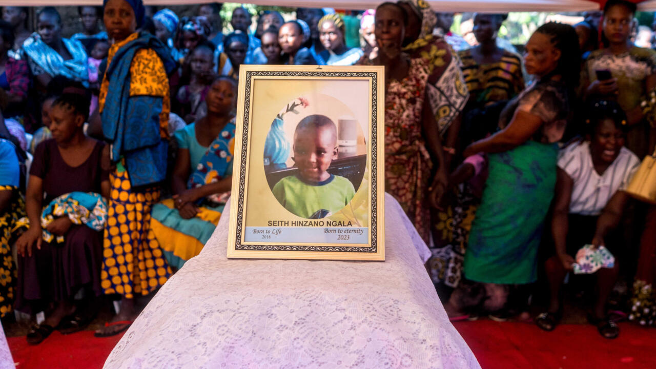 Procès du massacre de Shakahola au Kenya: le journal d’un fidèle de la secte détaille la mort de dizaines d’enfants
