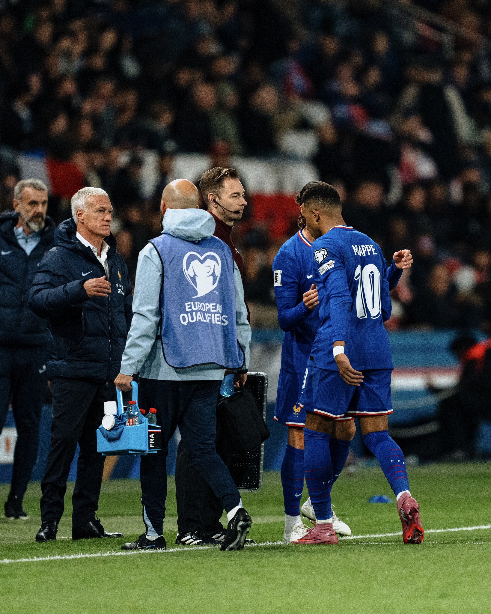 Équipe de France : blessé à la cheville, Kylian Mbappé est forfait pour le déplacement en Islande