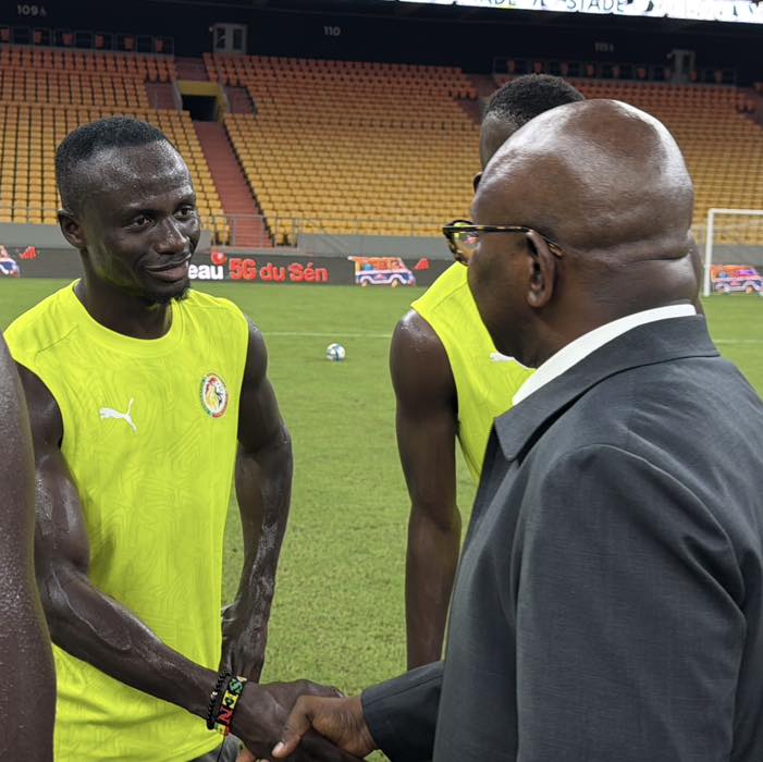 Moustapha Guirassy encourage les « Lions » et appelle à un engagement accru des joueurs dans l’éducation