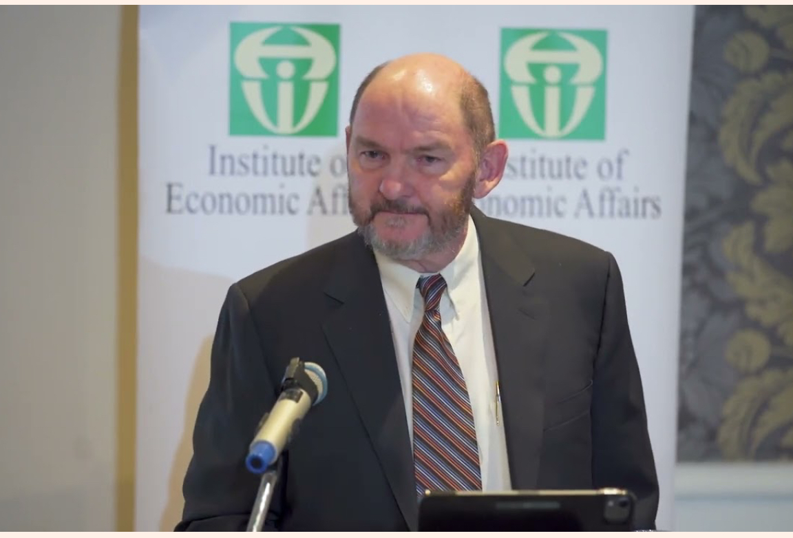 « Macky Sall se pavane sur la scène internationale… il devrait être considéré comme un paria » (Peter Doyle, ex-cadre senior du FMI)