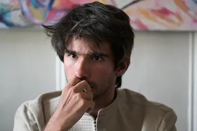 Sanction L’avocat Juan Branco suspendu neuf mois pour avoir violé le secret de l’enquête le visant pour viol