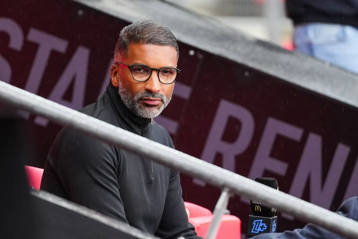 Ligue 1 : Habib Beye maintenu sur le banc du Stade Rennais, selon L’Équipe