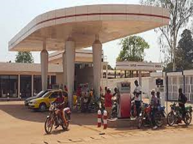 Centrafrique: un rapport dénonce un «cartel» des carburants qui maintient «artificiellement des prix élevés»