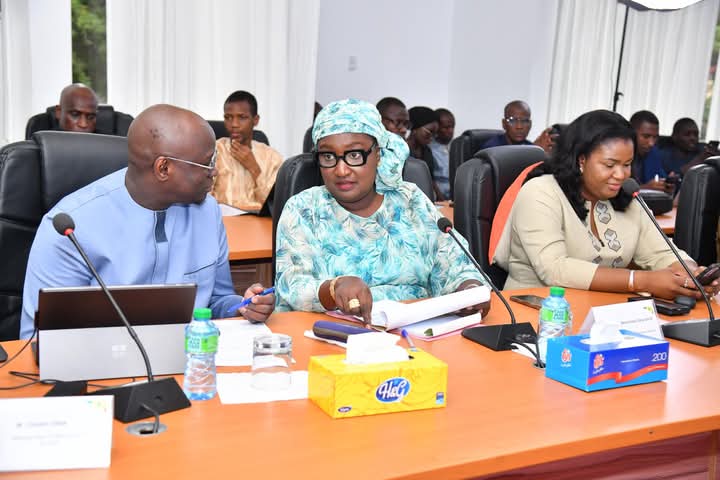 Projet de budget 2026: la Commission de lois adopte les 39 milliards FCFA alloués au ministère de la Jeunesse et des Sports