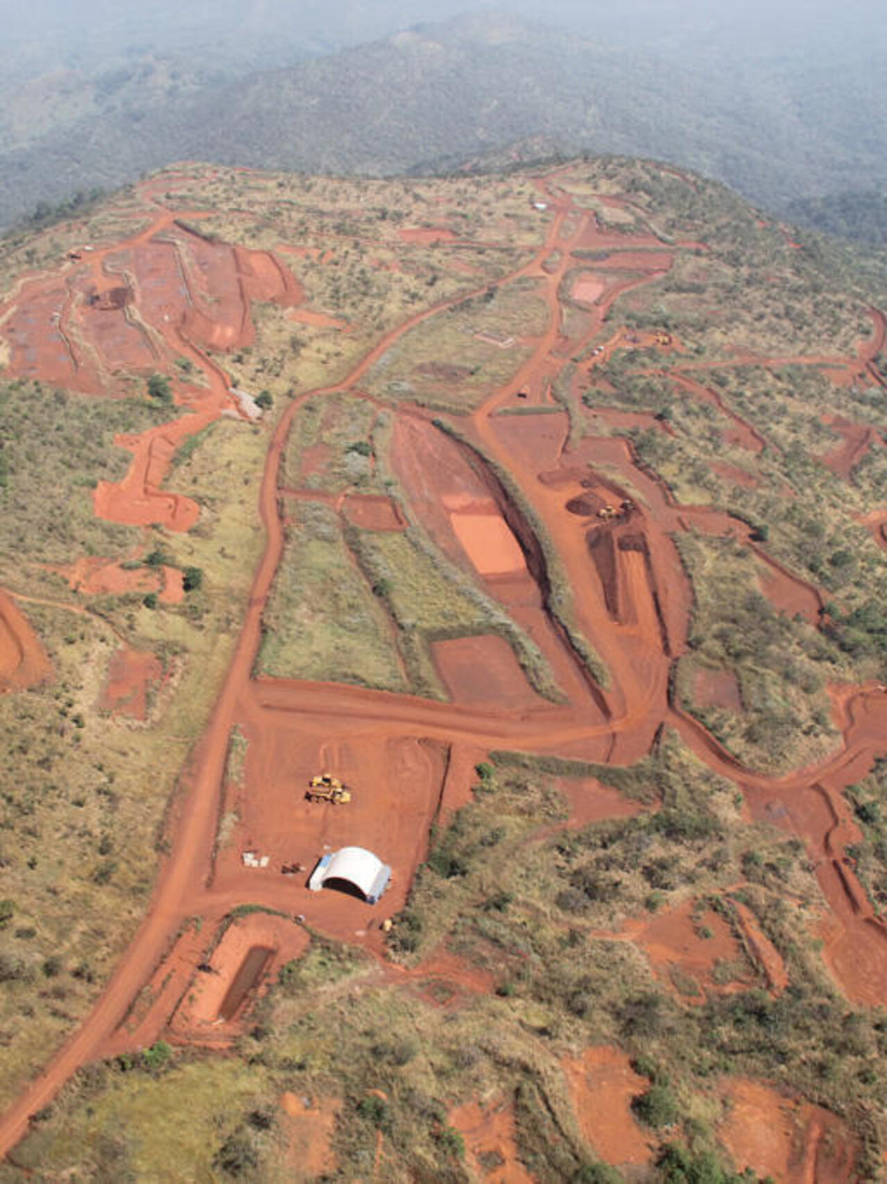 Guinée: les autorités inaugurent le mégaprojet minier de Simandou