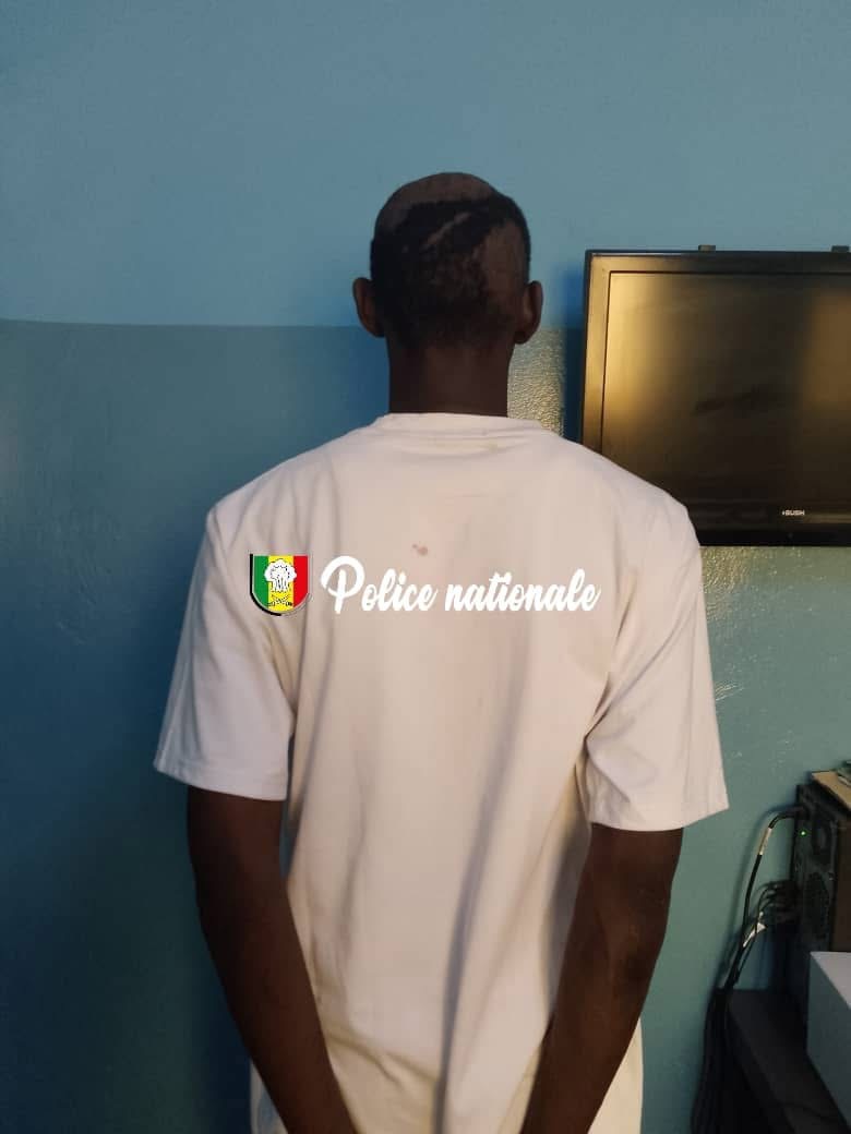 Grand Yoff : un voleur à moto arrêté avec cinq téléphones portables volés