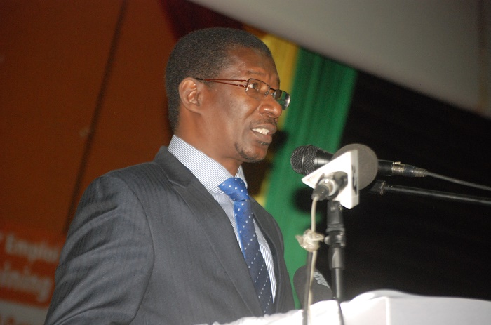 Mary Teuw Niane : «Il n’y aura pas d’année invalide et… »