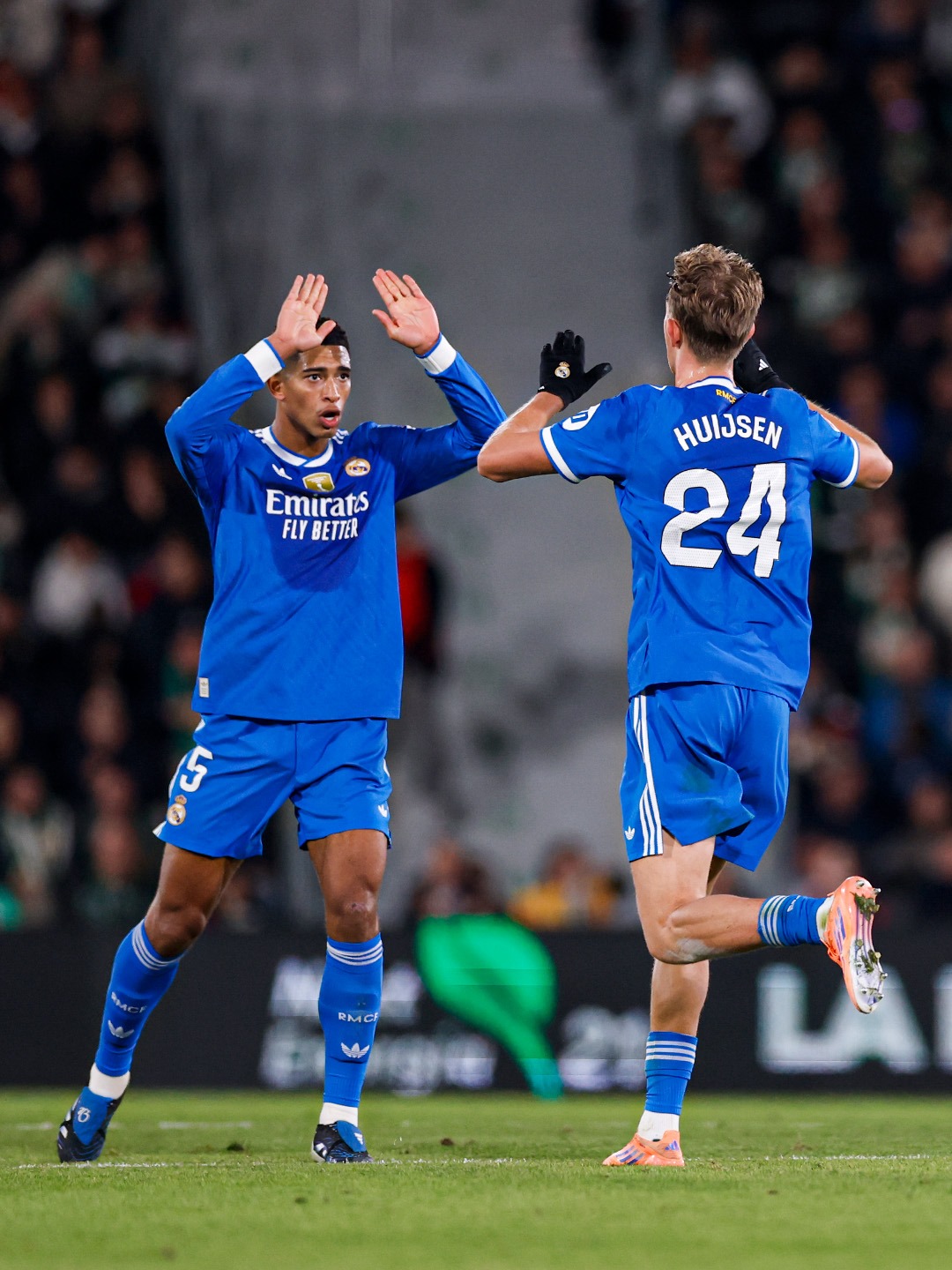 Liga : bousculé, le Real Madrid arrache le nul face à Elche (2-2)
