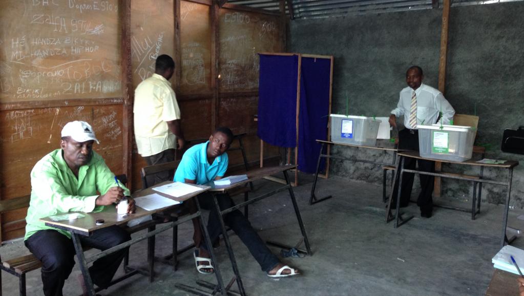 Présidentielle aux Comores: les électeurs appelés aux urnes