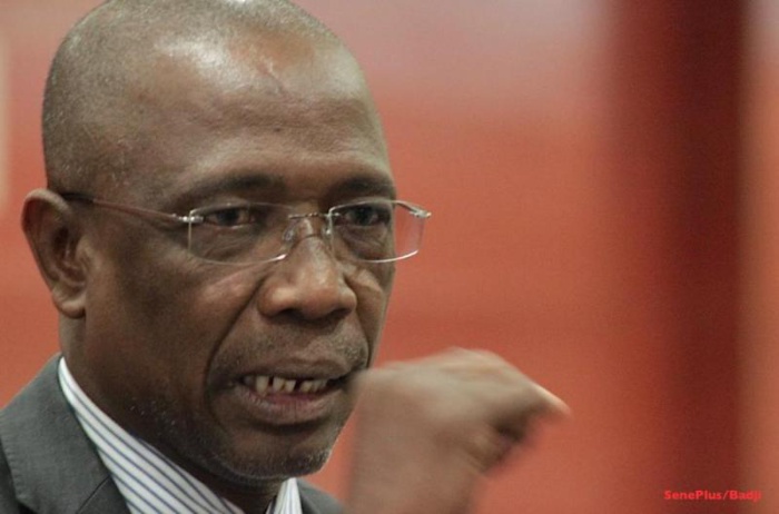 LES FANFARONNADES DE IDRISSA SECK: La ruse et son ombre