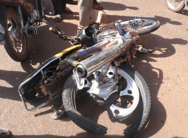 Drame à Cambérène : deux motocyclistes tués après avoir percuté le terre-plein central du pont 