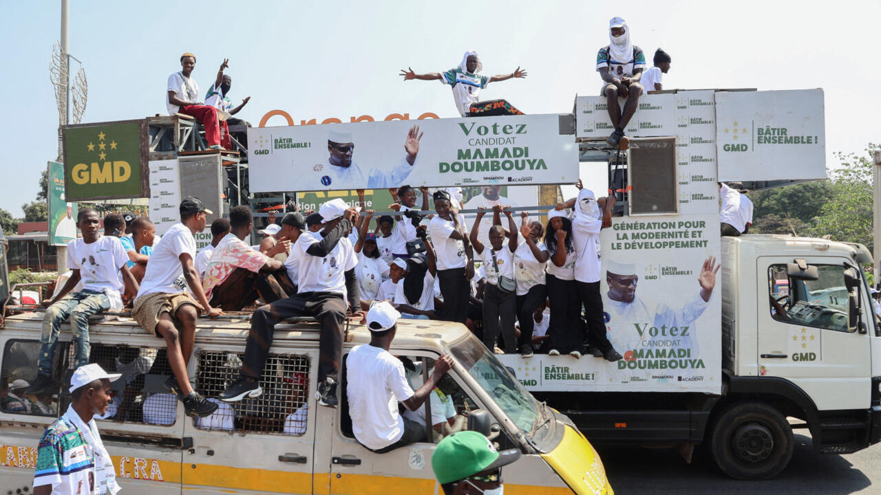 Présidentielle en Guinée: le taux de participation estimé à 85% rejeté par l'opposition