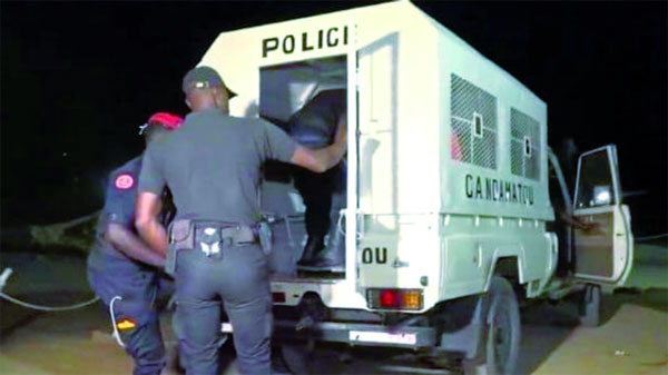 Guédiawaye  : une élève de 16 ans en garde à vue pour agression à l’eau chaude sur sa camarade de classe