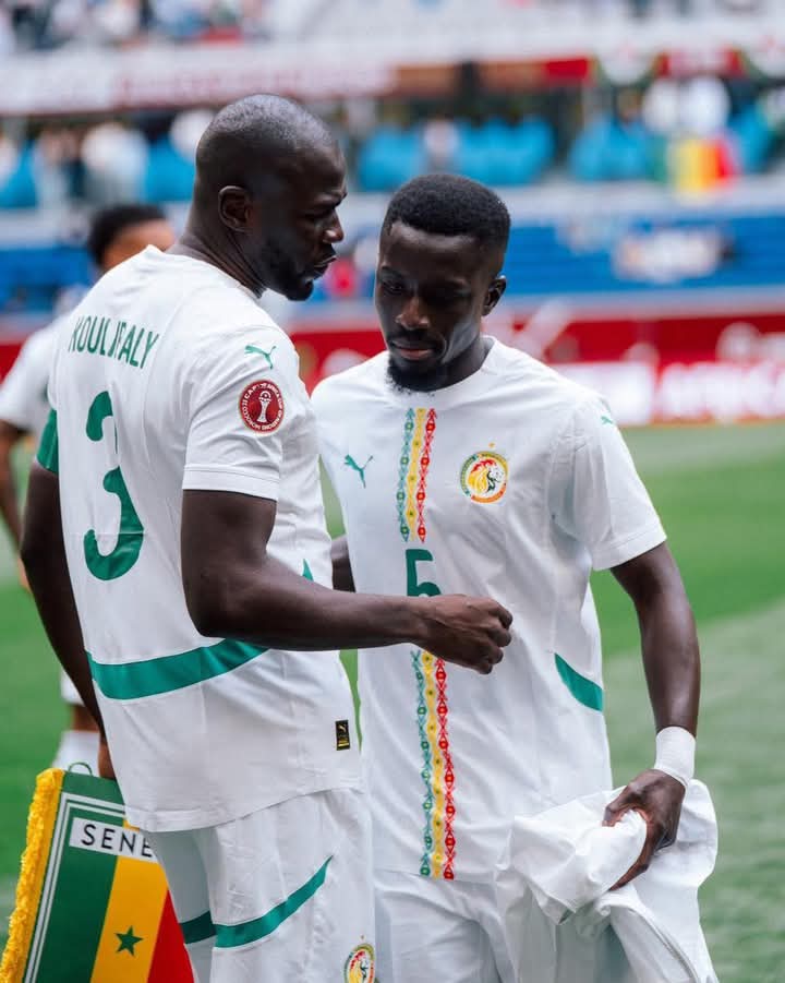 CAN 2025 : Le Sénégal mène à la pause face au Mali, Bissouma expulsé