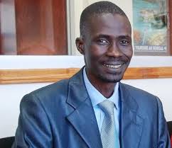 Actualiser la loi et supprimer le cumul des mandats !