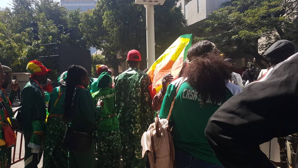 En images : Dakar en fête, les supporters célèbrent les champions d’Afrique 2025