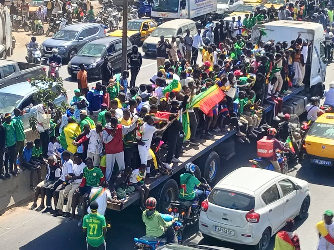 Parade des "Lions" : ambiance électrique à l’échangeur de Mariama Niass