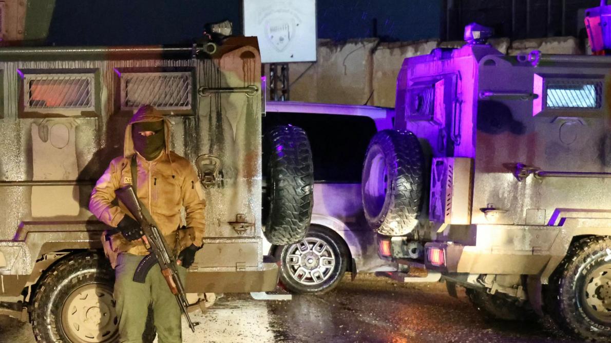 Syrie : l'Union européenne s'alarme de possibles évasions de jihadistes du groupe État islamique