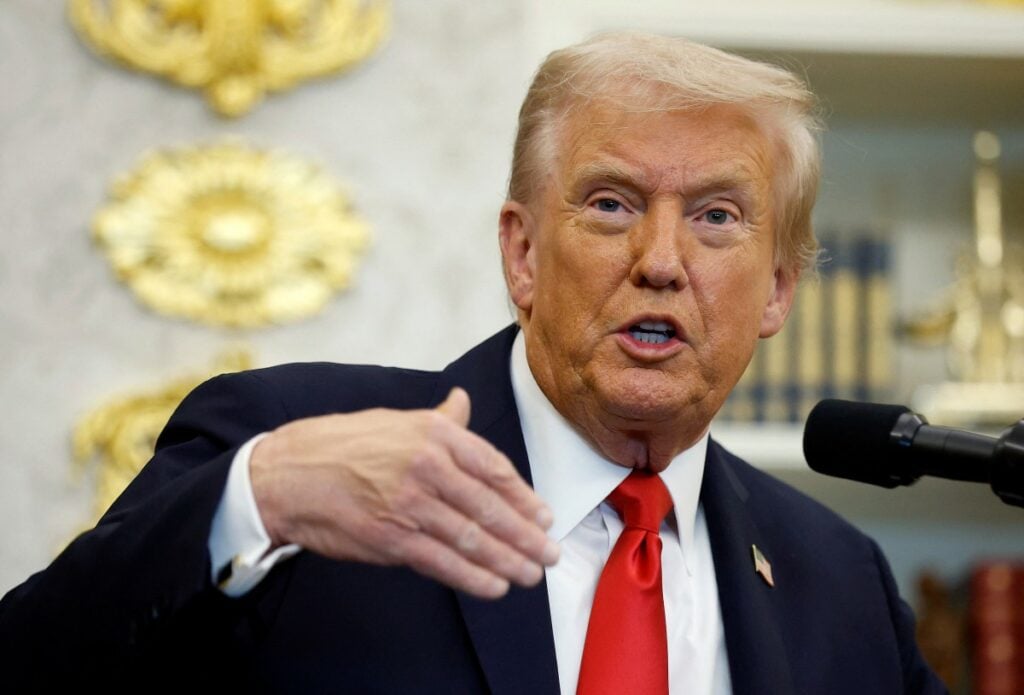 Donald Trump envisage une frappe limitée contre l’Iran