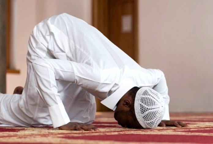 ​Nafila du jour : 04 rakkas pour « effacer ses anciens et futurs pêchés »