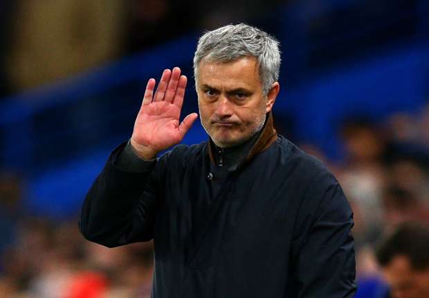 Man United, Mourinho aura le poste si Van Gaal est limogé