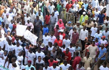 Bamako : Des milliers de personnes marchent à l’appel de l’opposition, pour dénoncer "les dérives du régime au pouvoir"