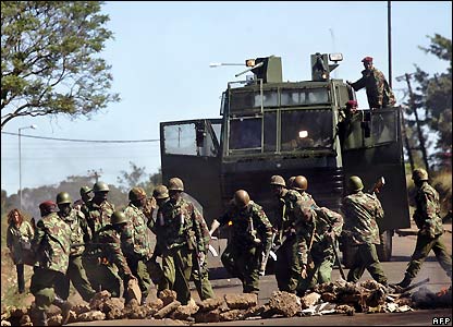 Kenya: au moins 3 morts dans les affrontements entre police et manifestants