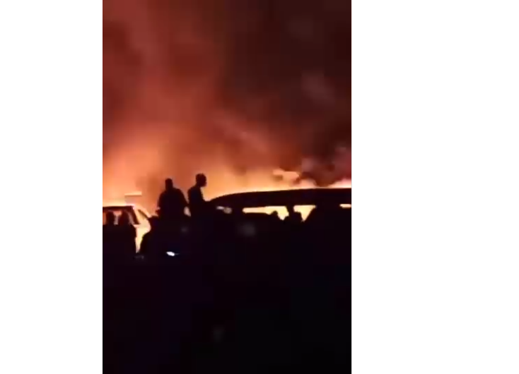 Keur Massar : un incendie dévastateur ravage actuellement le garage Ndiaga Ndiaye