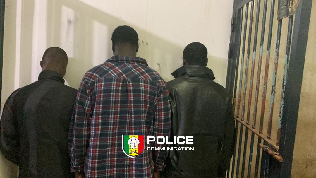 Parcelles Assainies : un petit-fils pille le patrimoine de son grand-père atteint de cécité, deux receleurs arrêtés