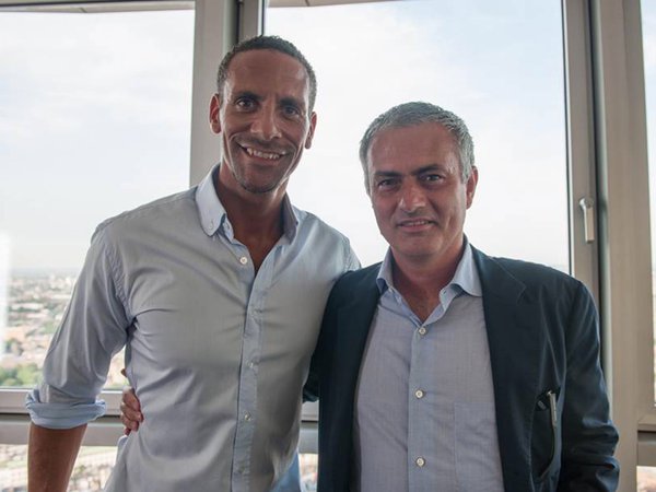 Man Utd : Ferdinand fête déjà Mourinho