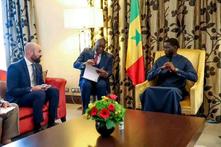 Espagne: Diomaye reçoit les dirigeants de GB Foods et RIU Hotels & Resorts et évoque des "avancées concrètes"