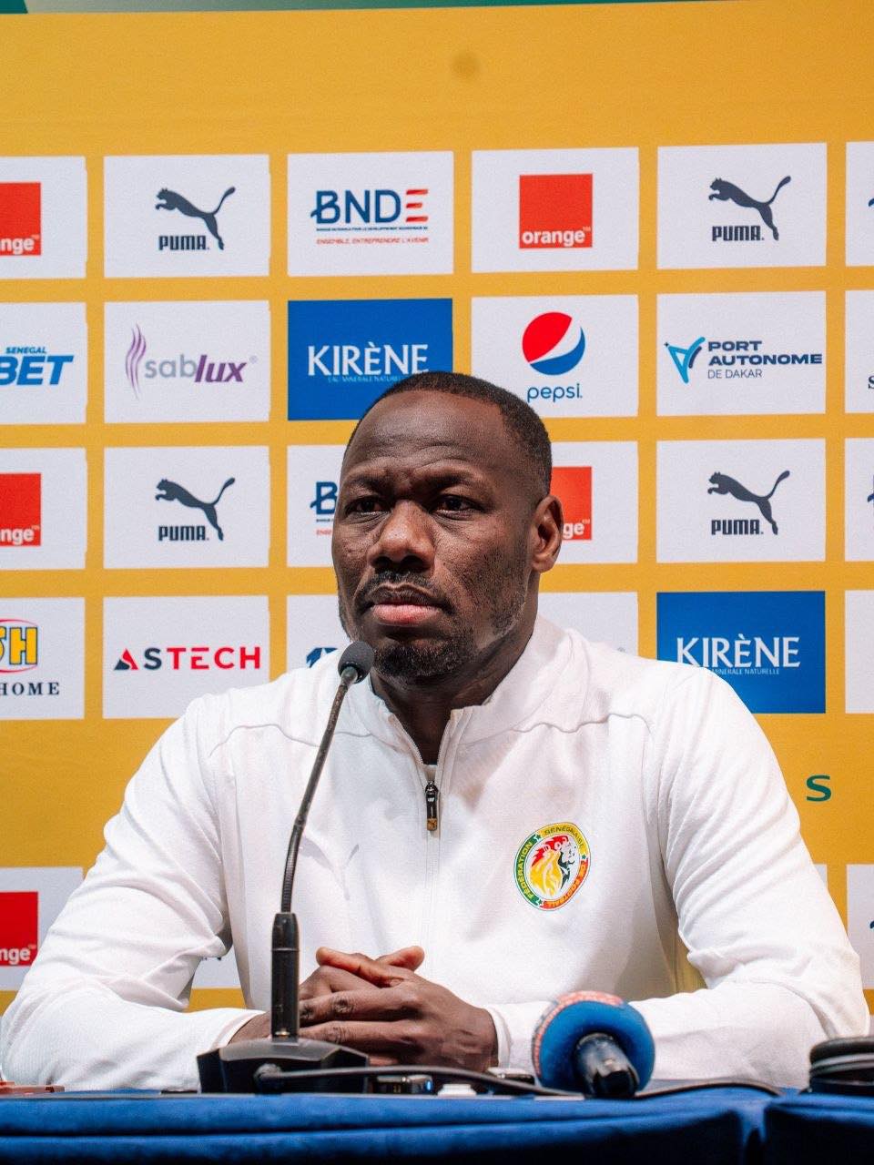 Pape Thiaw : « Nous sommes champions d’Afrique, les trophées se gagnent dans le rectangle vert »