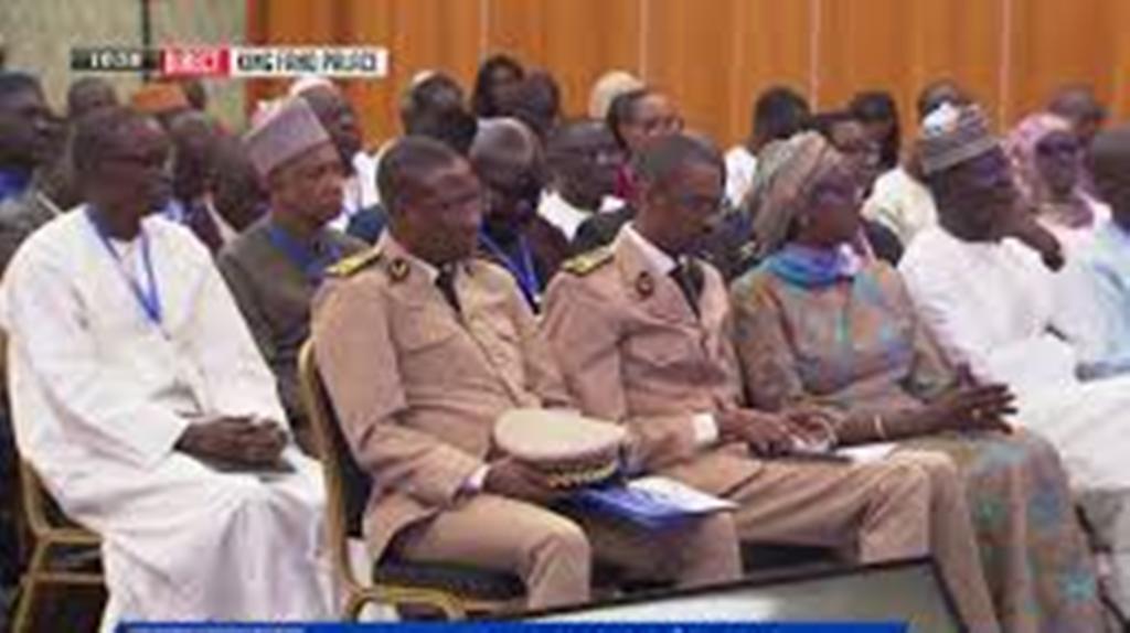 ​  Forum ouest-africain : les administrateurs civils appellent à une réforme en profondeur de l’action publique