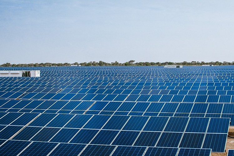 ​Centrale solaire de NEA Kolda : Le plus grand projet de stockage par batterie de la région boucle son financement