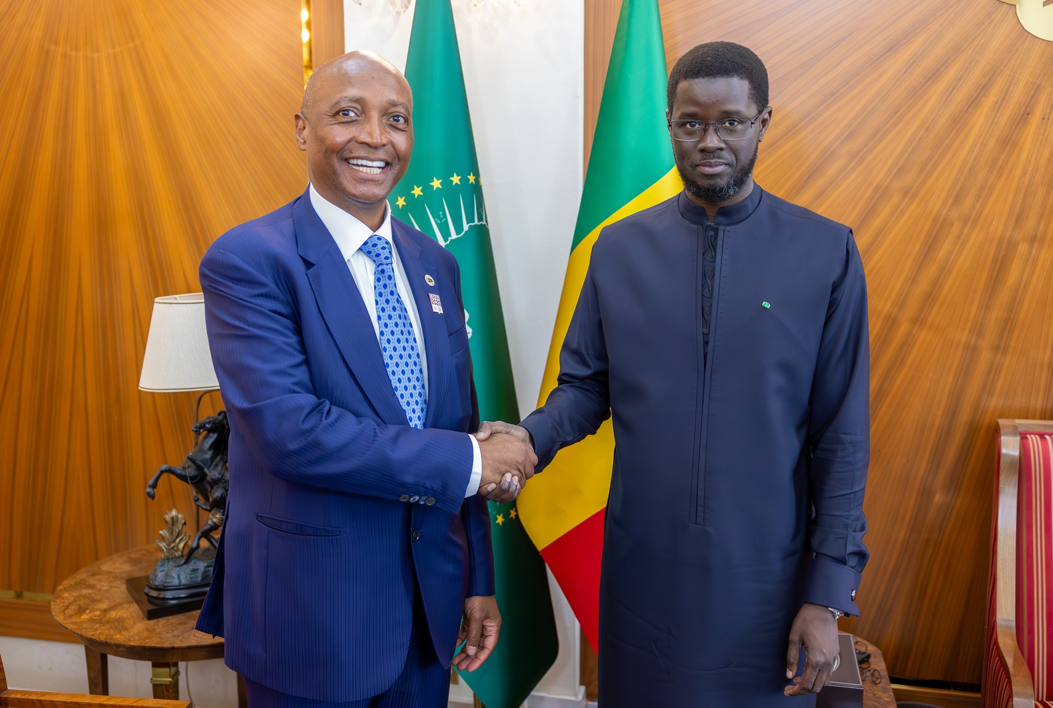 Audience : le Président Bassirou Diomaye Faye et Patrice Motsepe ont discuté de l’avenir du football africain