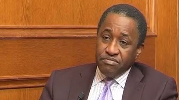 Dealers contre leaders