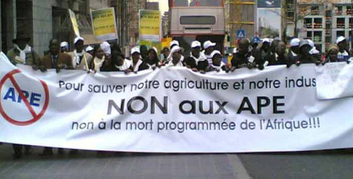 "Non aux APE": «Encore une fois la police de Macky Sall réprime une manifestation citoyenne pacifique», (Yoonu Askan wi)