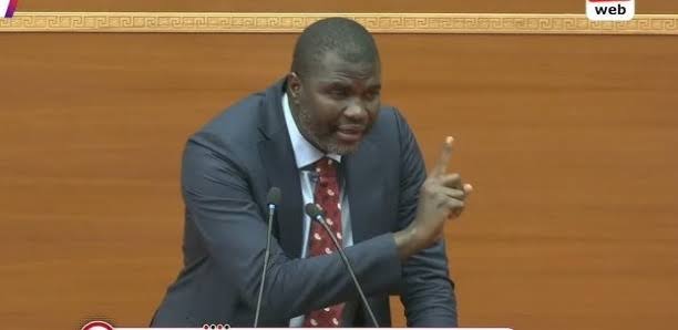 Focusser: le nouveau verbe à conjuguer du militant de Pastef les Patriotes (Par Amadou Ba)