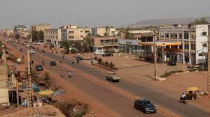 Mali: face au blocus décrété par les jihadistes, la pression s'accroit sur les habitants de Bamako