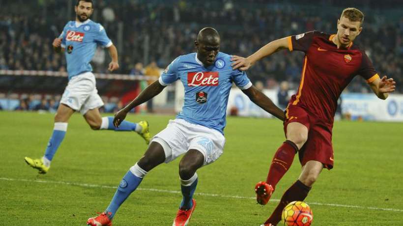 Kalidou Koulibaly tacle Naples et s’offre à la Premier League