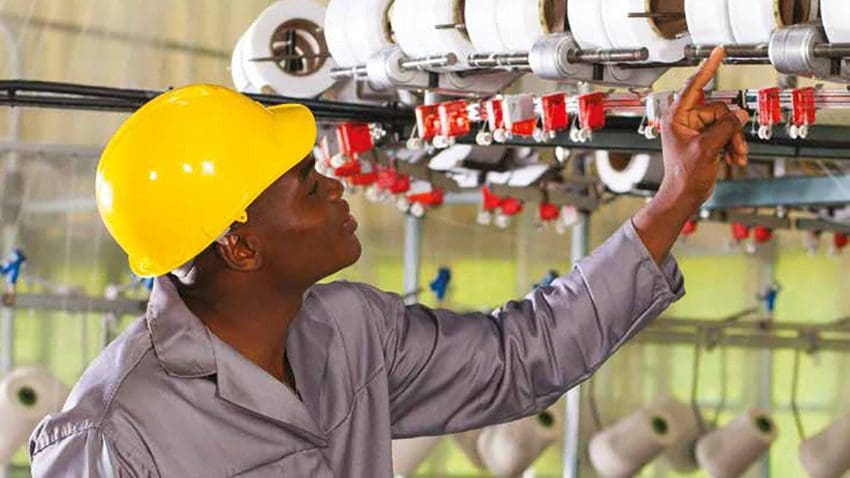 Emploi et salaires au Sénégal : l’industrie dope le secteur moderne avec plus de 400 milliards de FCFA de masse salariale au dernier trimestre 2025 Emploi et salaires au Sénégal : l’industrie dope le secteur moderne avec plus de 400 milliards de FCFA de masse salariale au dernier trimestre 2025